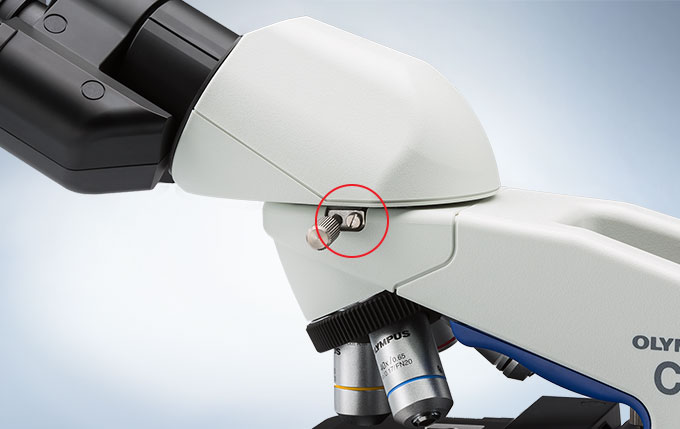 CX23生物显微镜配有可确保双目镜安全固定的锁定销。旋转双目镜筒可以锁定在适当位置。