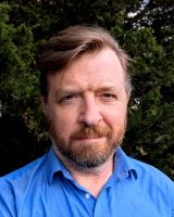 Geoff Williams, Manager of the Leduc BioImaging Facility at Brown University